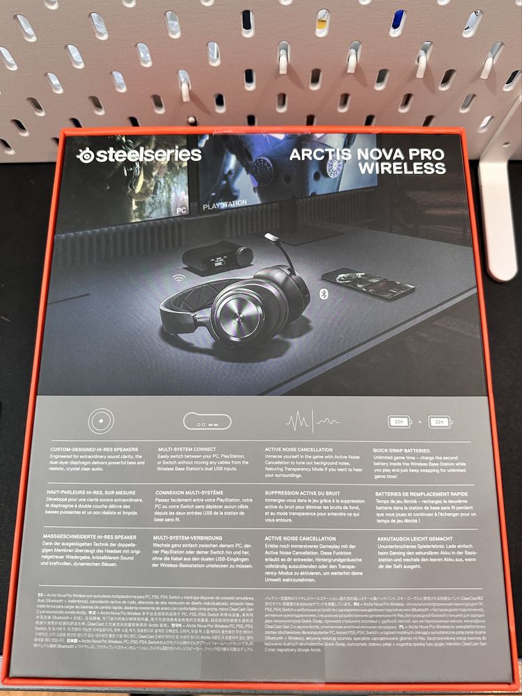 Arctis Nova Pro Wireless - неразопаковани