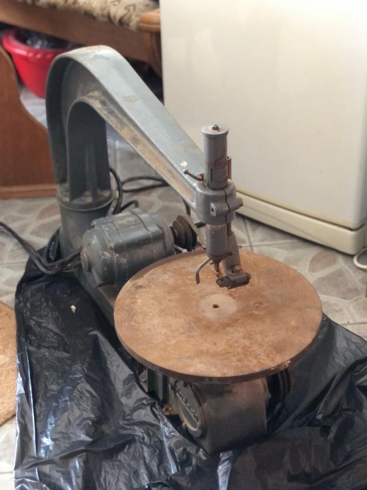 Traforaj  industrial profesional fierastrau pendular traforaj  de banc