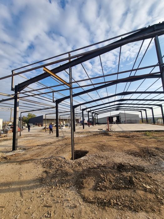 Vând structura hala metalica