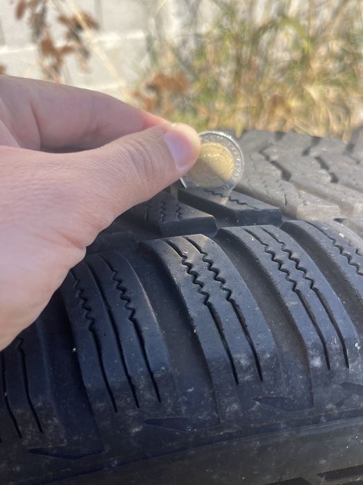 225/65/17 Suv 2бр.Hankook/2бр.Vredestein