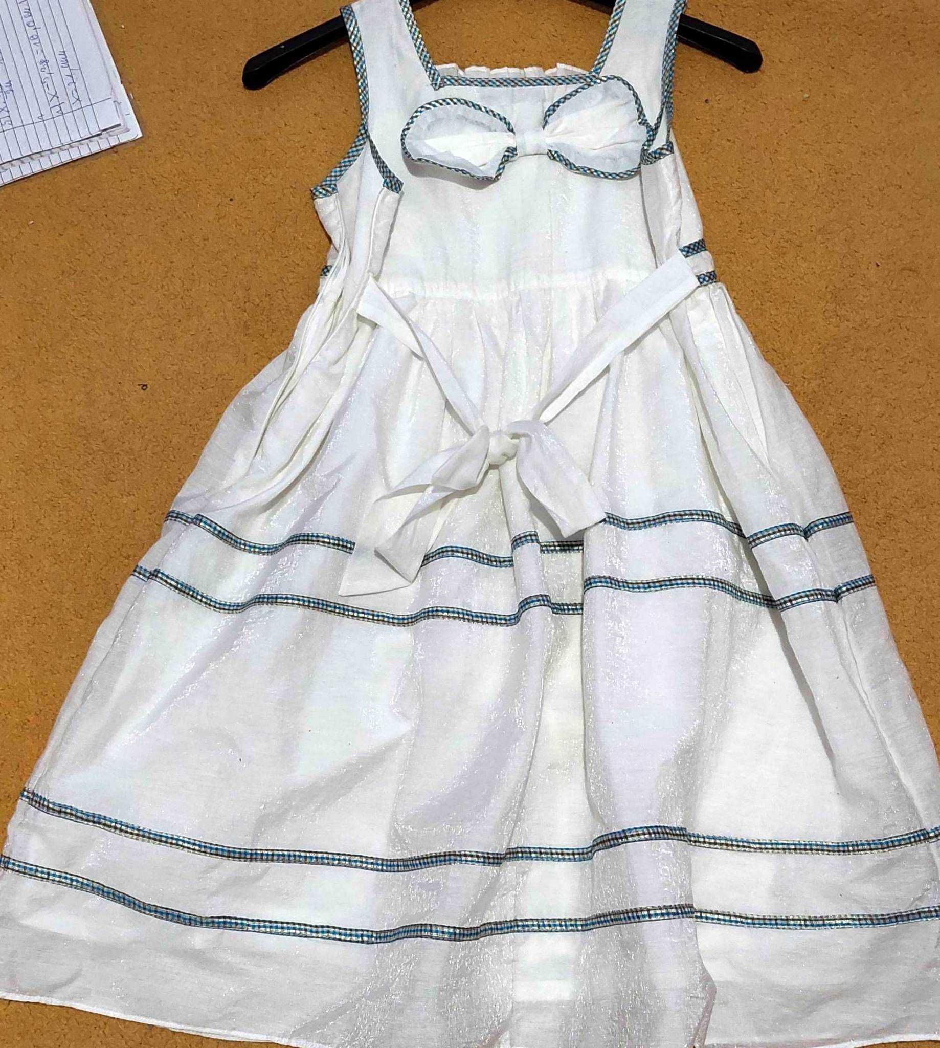 Детска официална рокля Carnival Kids
 цвят бяла р-р 158 и  синя НМ 140