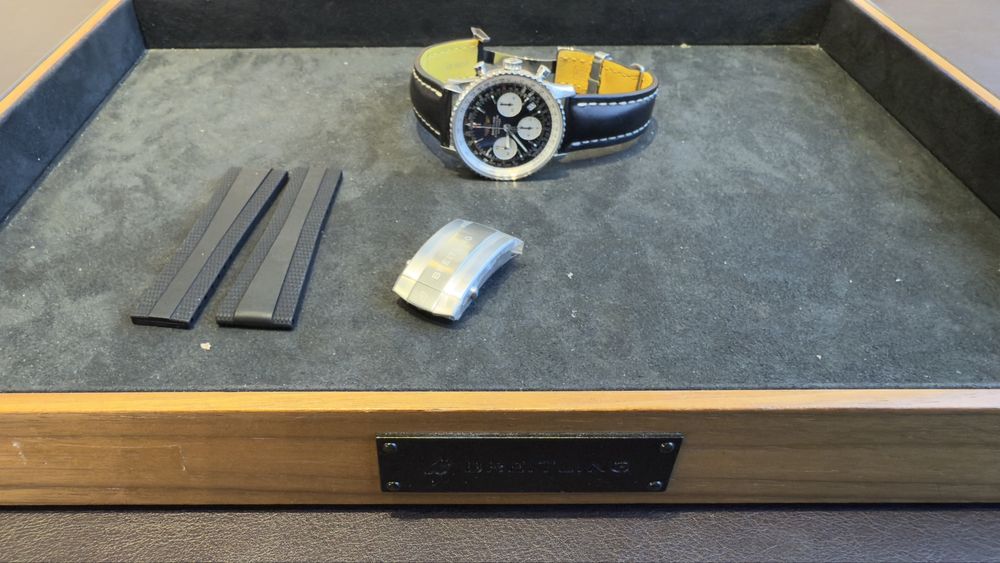 Breitling Navitimer A23322