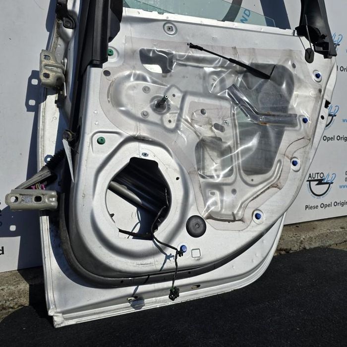 Portiera usa dreapta spate Opel Astra J