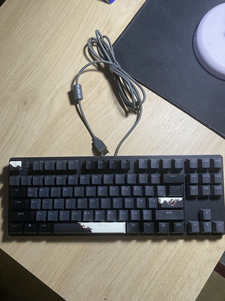 Срочно продам клавиатуру Red Square KT202X