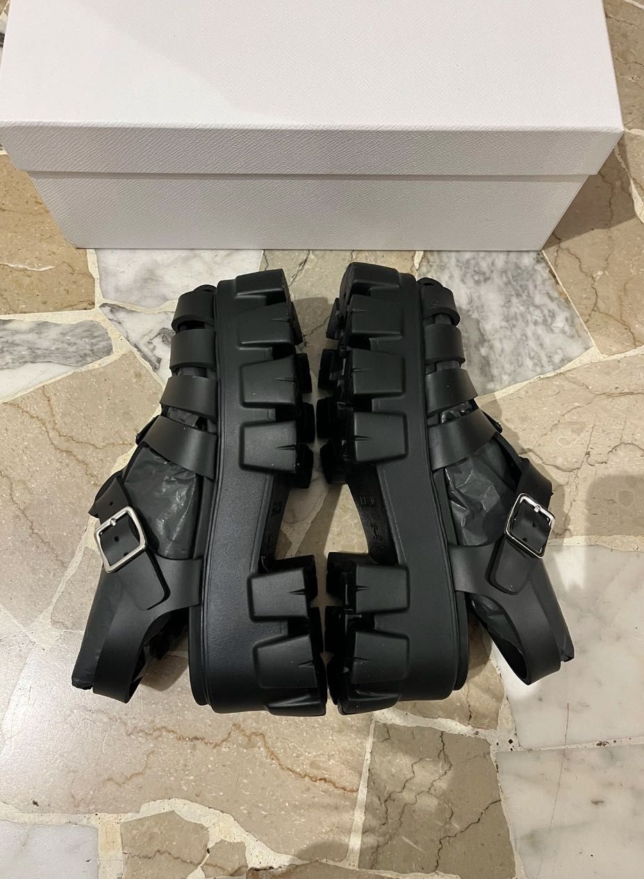 Сандали PRADA черно