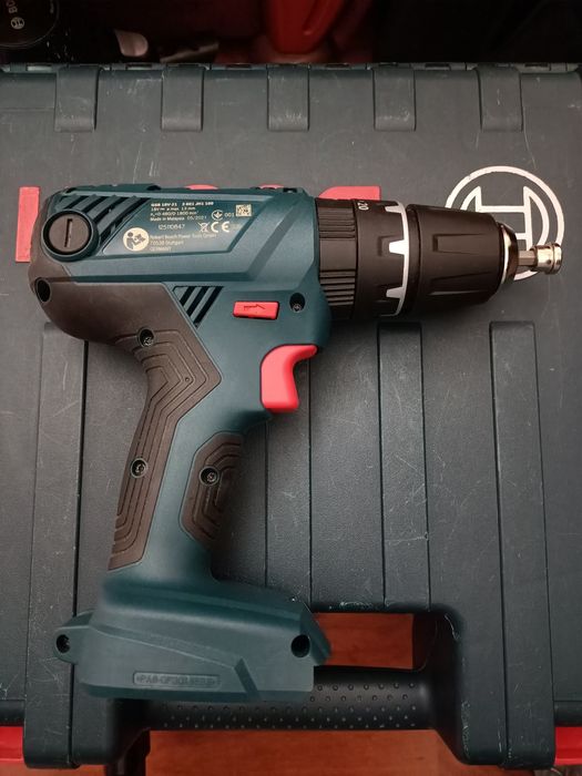 Bormașină Bosch GSR 18-2 LI Plus și GSB 18-21