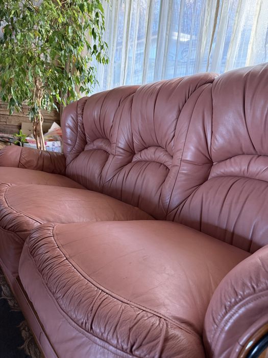 Комплект дивани + маса