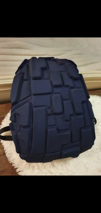 Vând ghiozdan Madpax