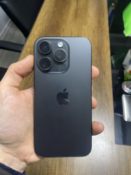 Iphone 15pro black titanium