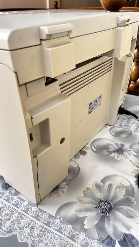 продам 4018 как новый Canon 4010 3 в 1  sotiladi kam ishlagan