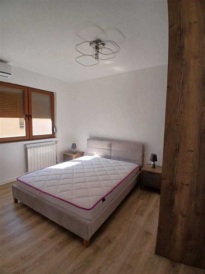 Дава се под наем Двустаен апартамент в Пловдив, Център - 67 кв.м за 290.7 € - Снимка #4
