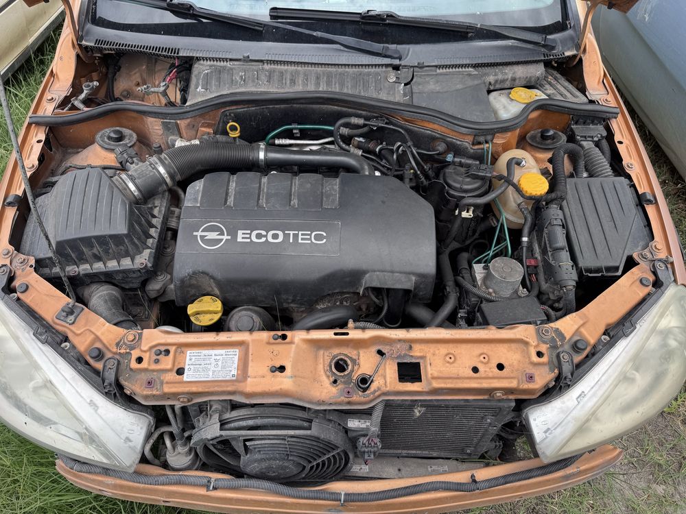 Opel Corsa C 1.3cdti 70hp 2005г На Части