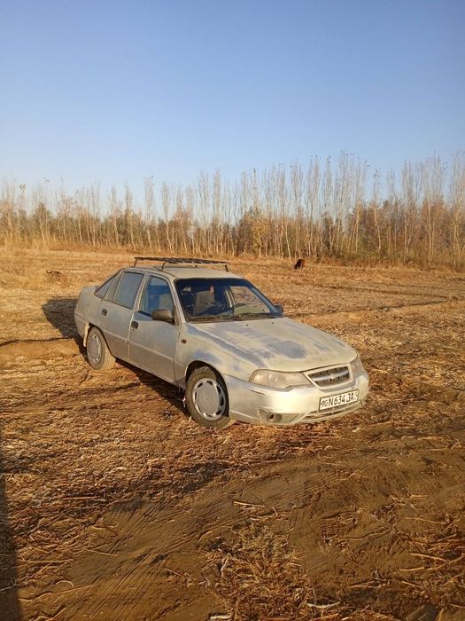 Nexia 2 sotiladi 2009 yaxshi moshin