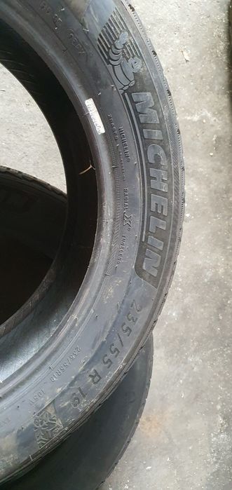 Гуми 2бр 235/55/19 - 255/50/19 - 899лв