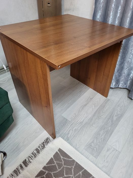 Письменный стол с офисной тумбой