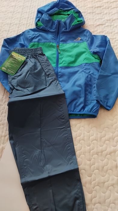 Детски комплект яке- ветровка и панталон