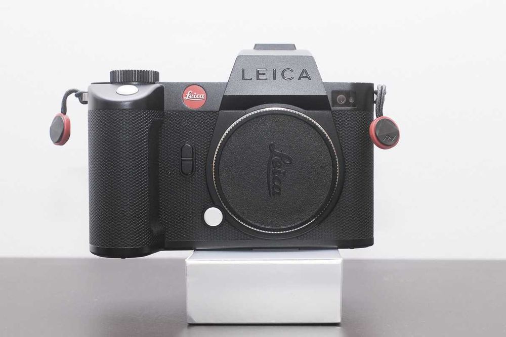 Leica sl2s, cutie, 3 acumulator, 2adaptoare L-M