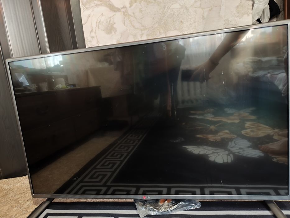 Телевизор  LG 108