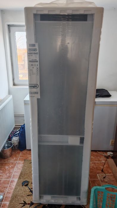 Combină frigorifică incorporabilă DeLonghi
