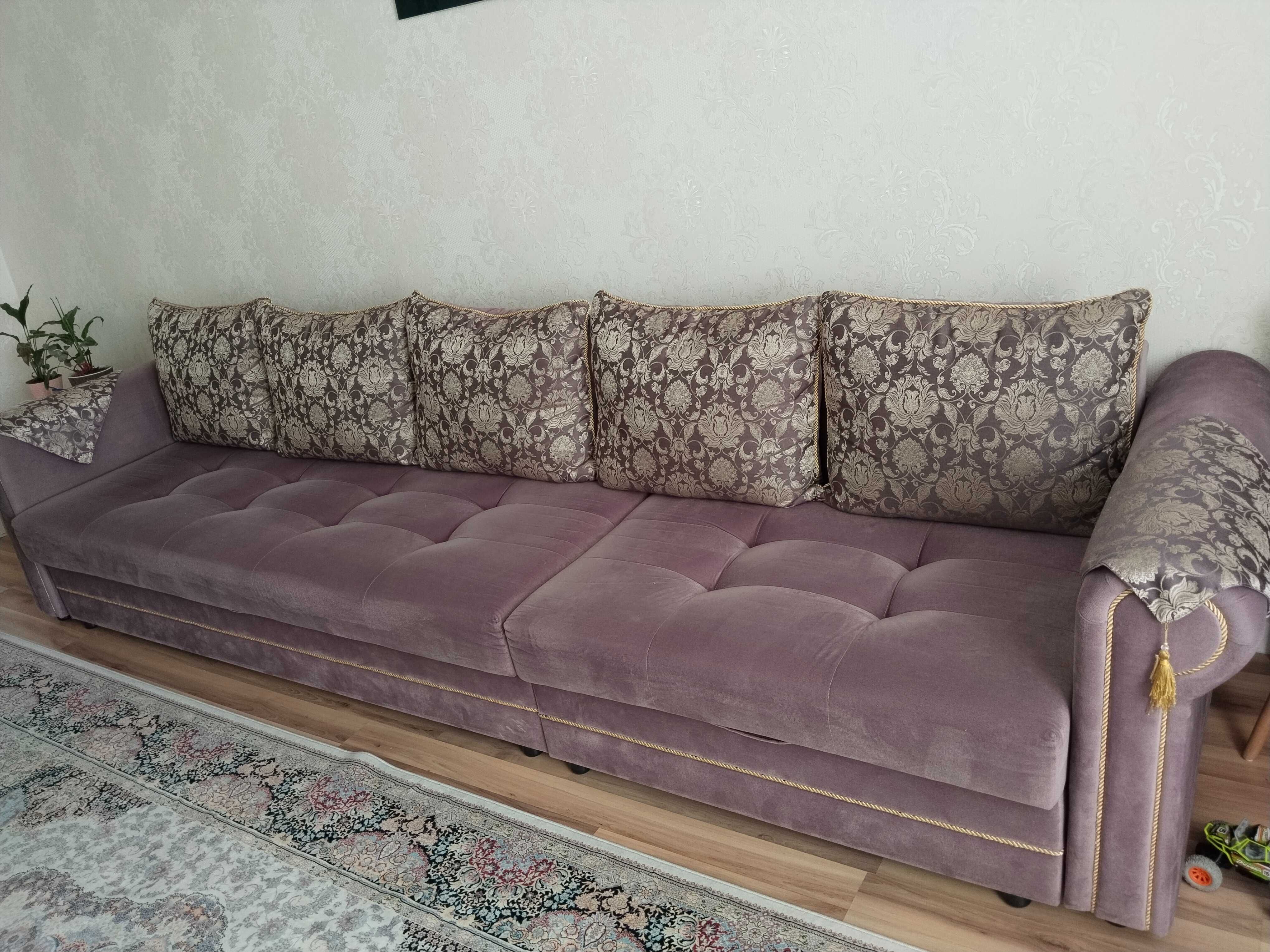 Диван в гостинную