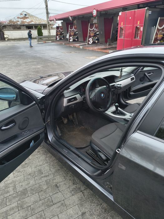 Vând BMW e90 320d 163cp