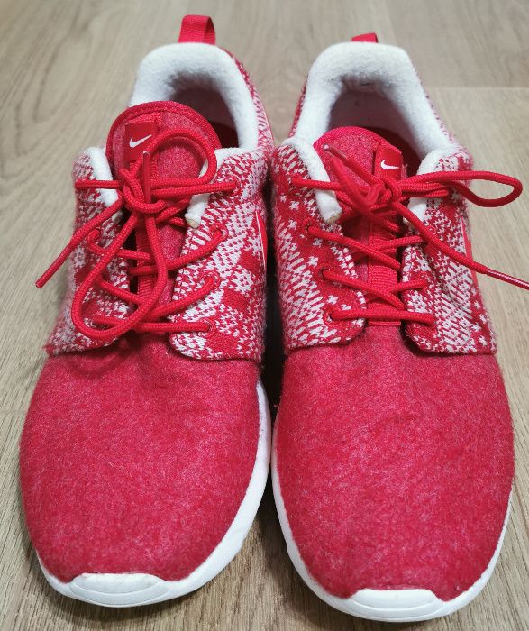 Adidas Nike Roshe One Winter University Red/Sail 39 stare foarte buna