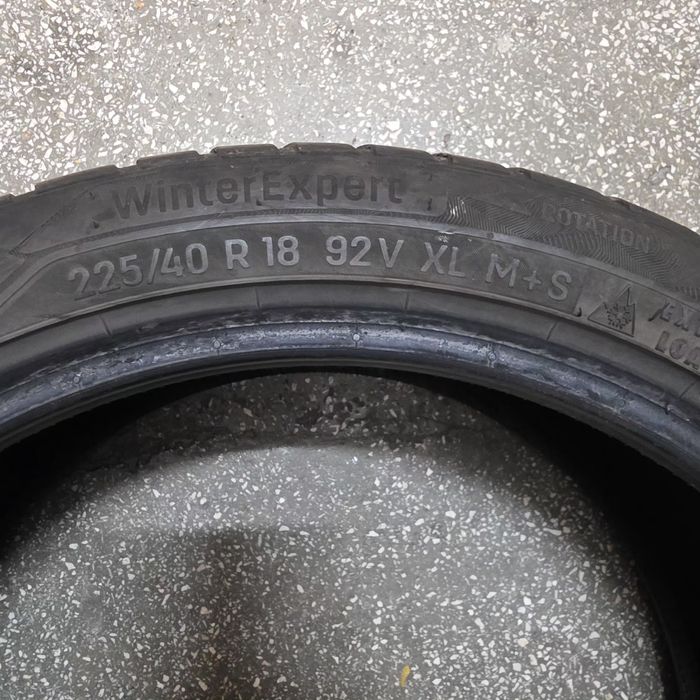 Vand SET 4 anvelope IARNA 225/40/R18