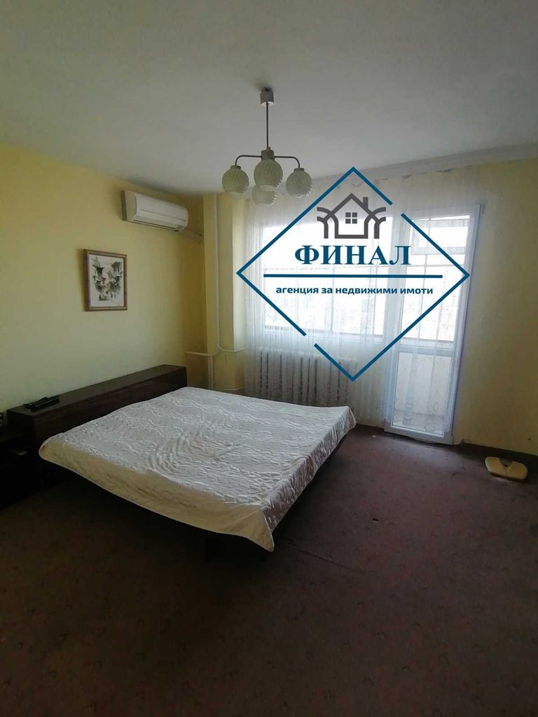 Продава се Четиристаен апартамент в Шумен, Добруджански - 102 кв.м за 900 €/кв.м - Снимка #8