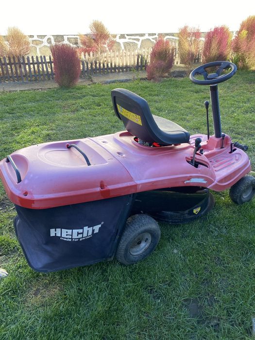 Tractoras de gazon Hecht 5161