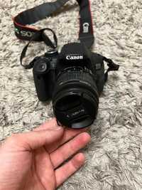 Полупрофессиональный фотоаппарат Canon EOS 650D