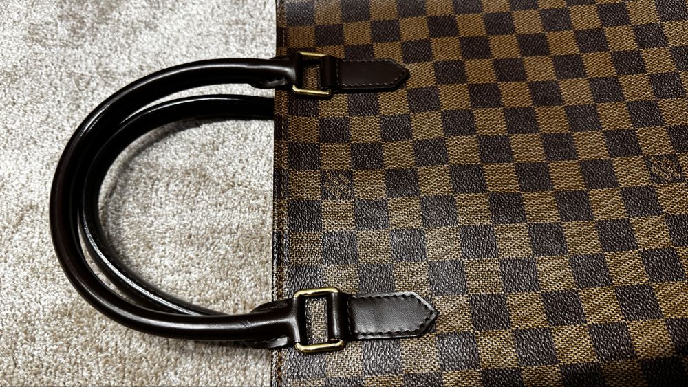 LV оригинална чанта