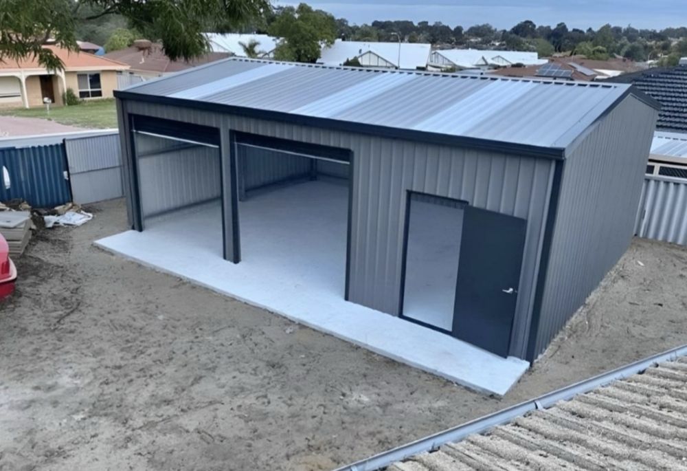 Vand hala metalica 10m x 20m:
- structura metalica din europrofile;
-