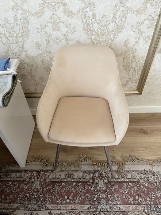 Продается стильные стуля