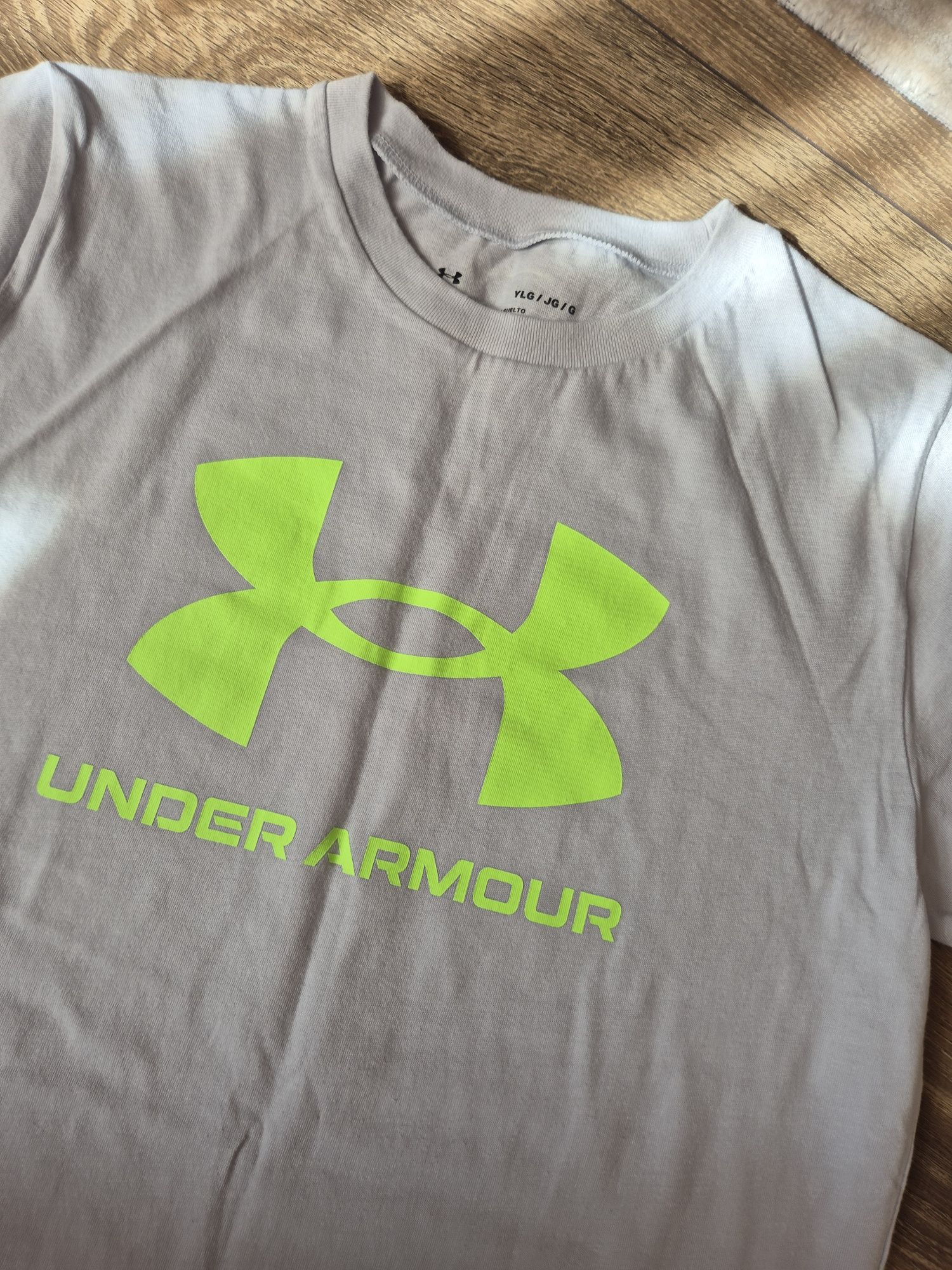 Tricou Under Armour 146-152 cm