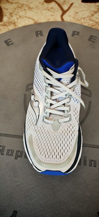 Продавам маратонки Saucony Guide 17 46 номер