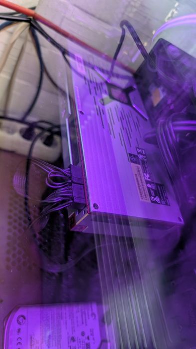 AMD Radeon VII  16 GB RAM  4096 bit ( schimb ) placa video