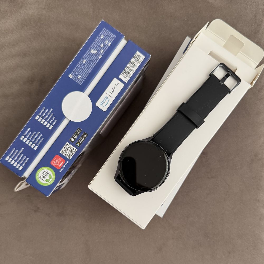 2 Нови Смарт Часовници Hama Smart Watch 8900