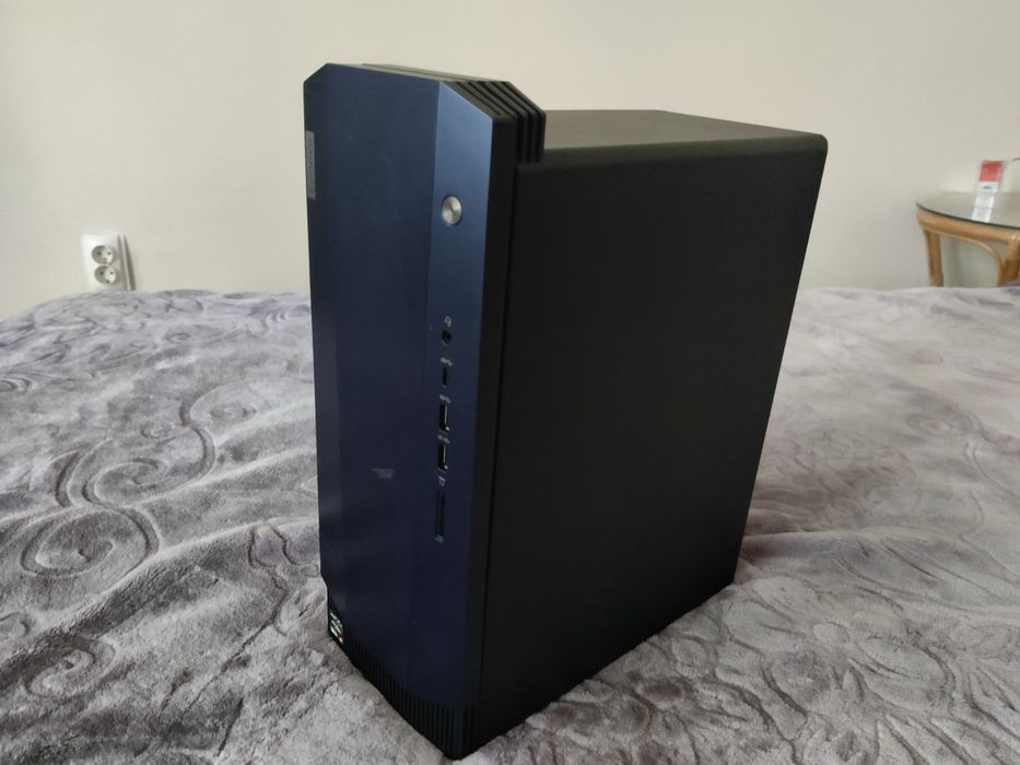 Carcasa PC lenovo + placa de baza si sursa