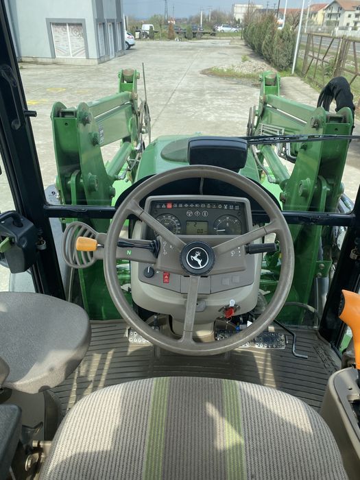 John Deere 5100R