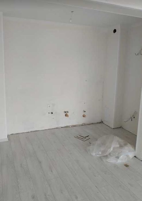 Дава се под наем Двустаен апартамент в Пловдив, Кършияка - 65 кв.м за 306 € - Снимка #1