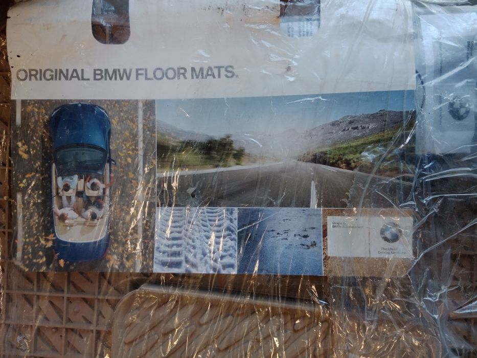 Covorașe originale BMW 51472153724 – Set complet cauciuc, noi, ambalaj
