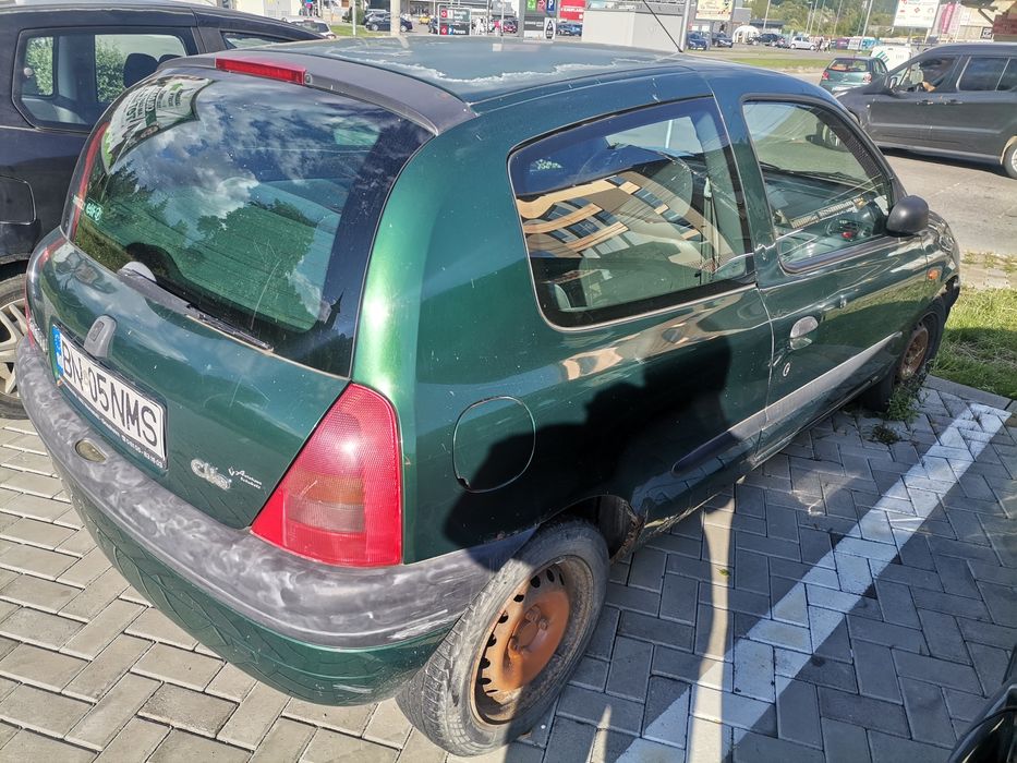 Renault clio 2002 benzina 1,2 înmatriculat ro perfect