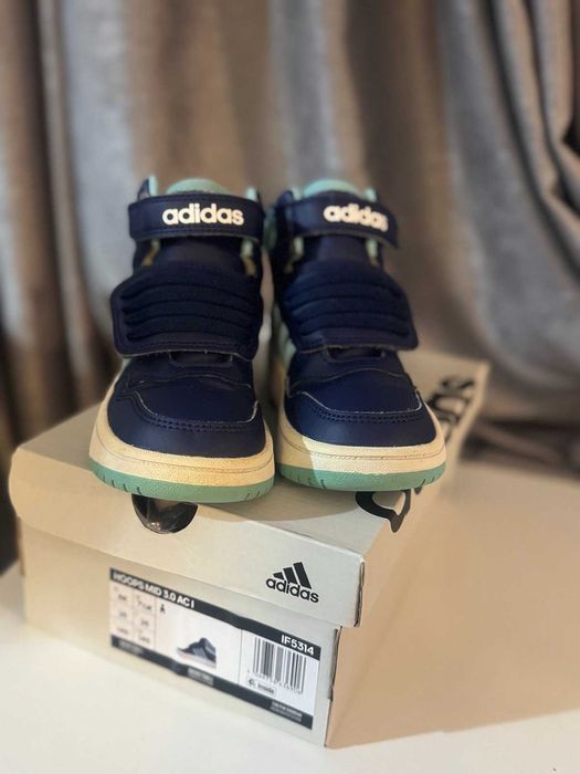 Маратонки Адидас 25 номер - 35 лв Adidas