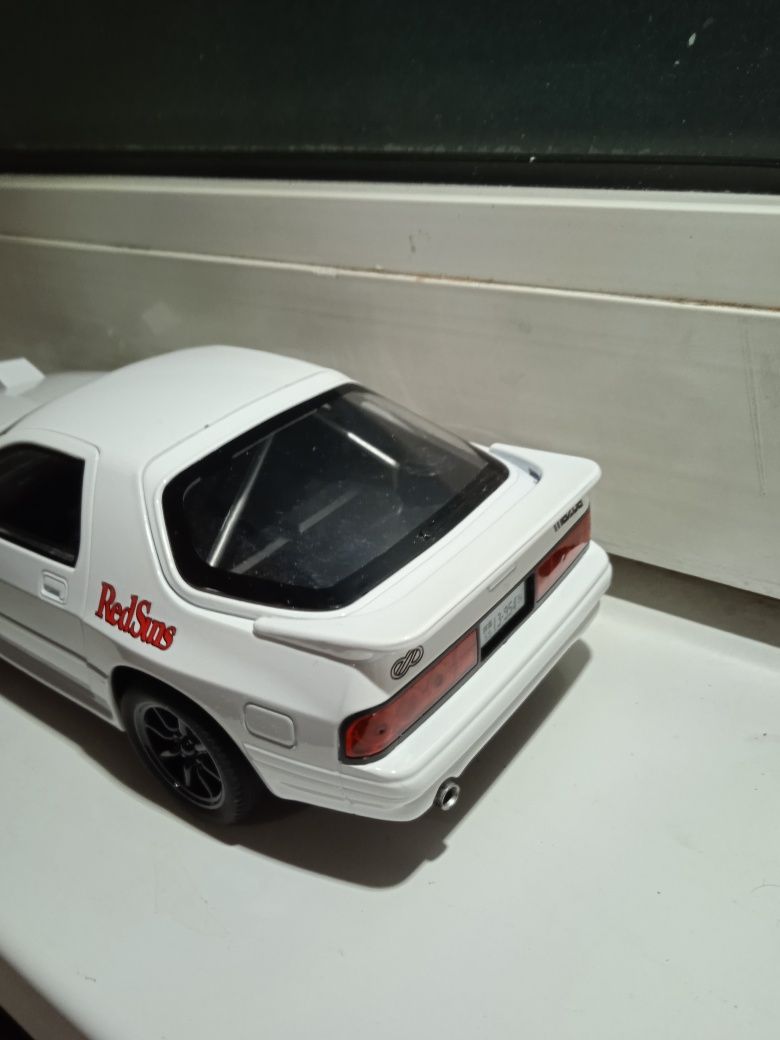 масштабная модель MAZDA RX7 FC