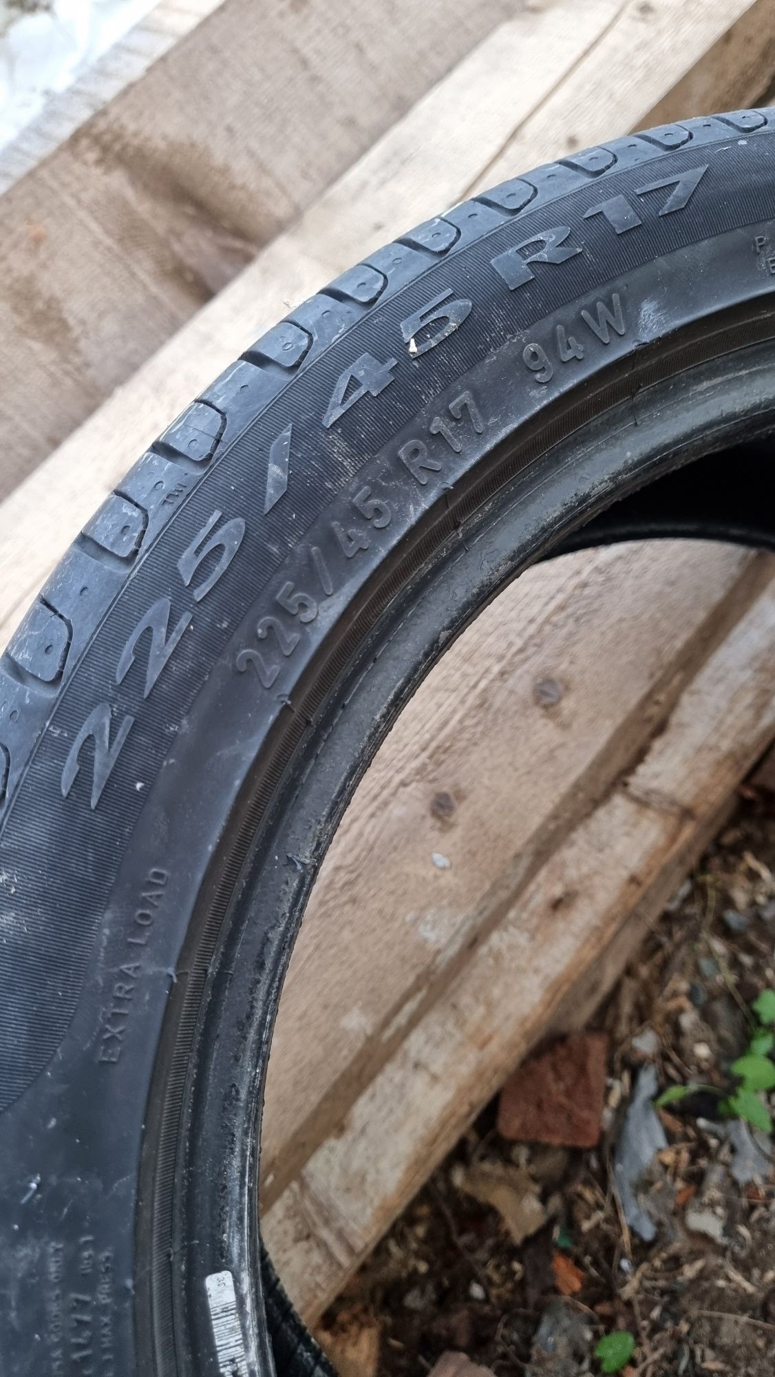 Vând o anvelopa PIRELLI CINTURATO P7 225/45 R17