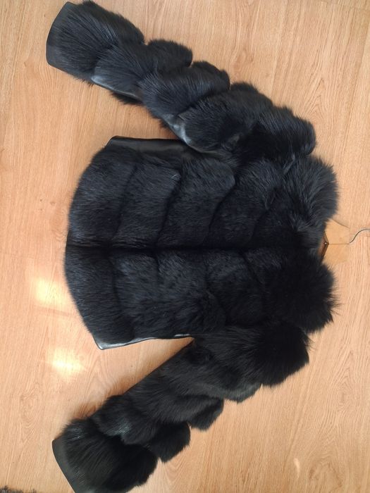 Кожух естествена кожа и косъм Лрр със свалящи ръкави става на елек!