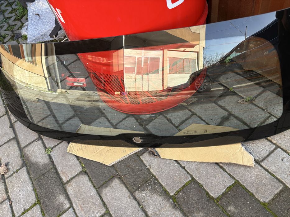 Задно стъкло за пета врата Peugeot 308 T9 2014- комби