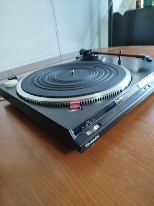 Pick-up Technics model: SL-QD3. Made in Japan. Fara ac!!!