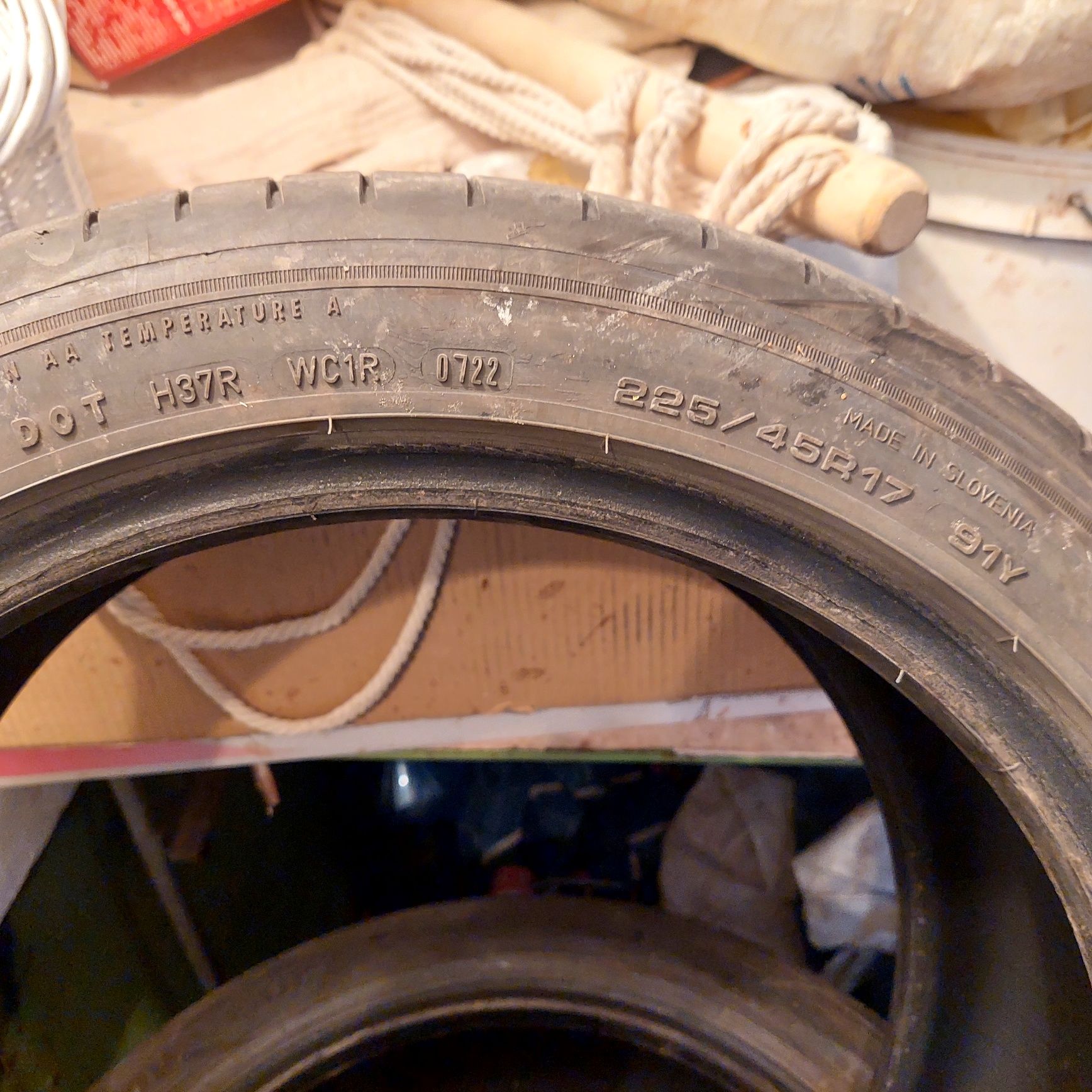 225/45R17 GOODYEAR