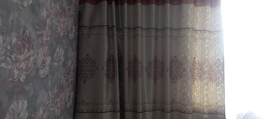 Продам шторы в хорошем состоянии
